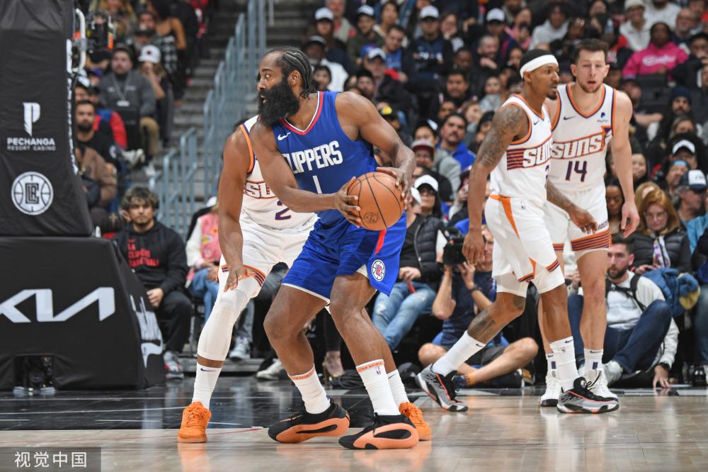 展现出了自 展现出了自